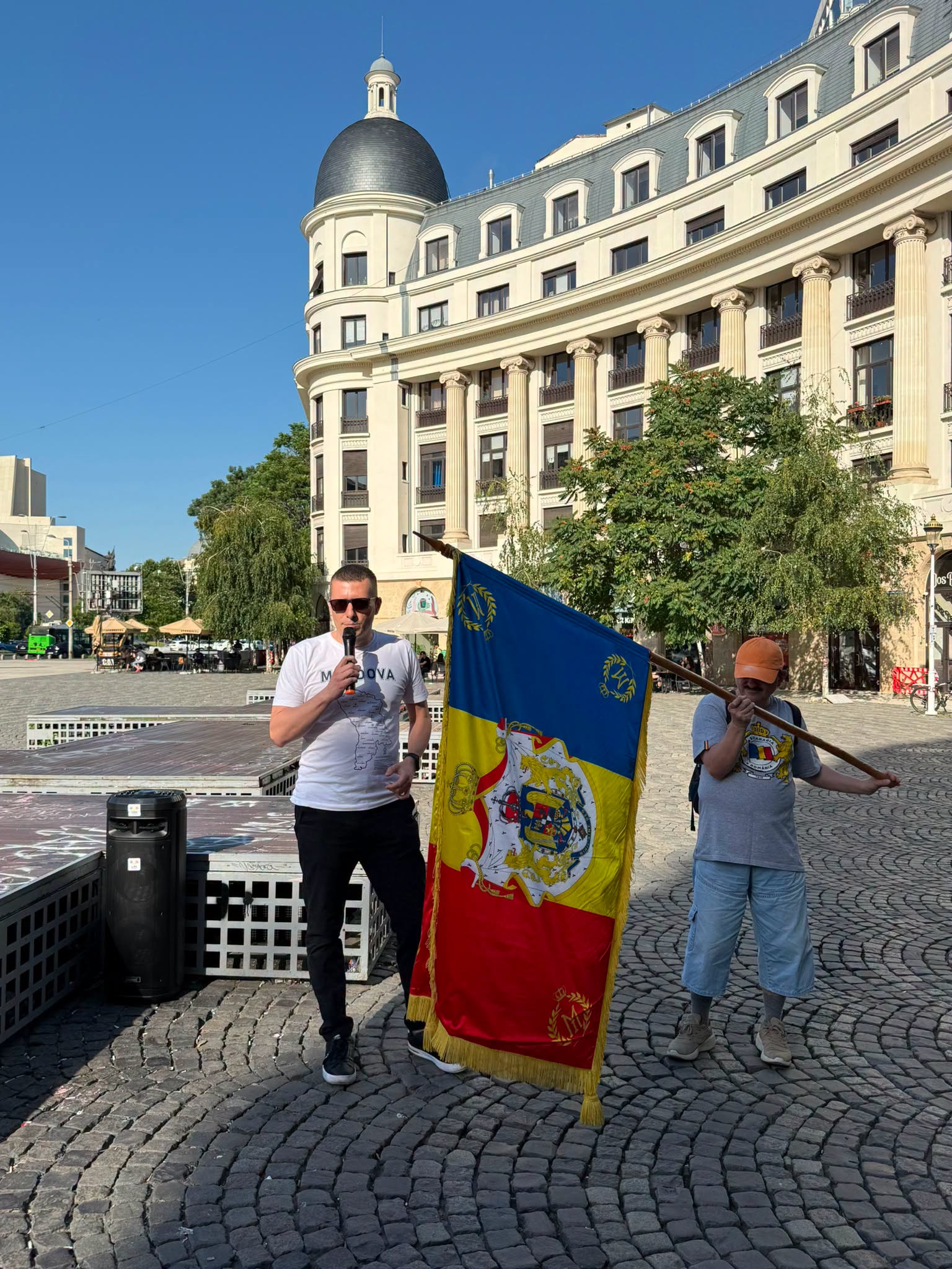 Aș vrea să încep citând dintr-un mare PATRIOT: „Vine dușmanul și îți cere pământ? Dă-i puțin. Mai vine o…